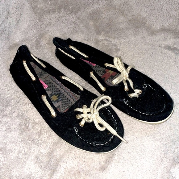 Rock & Candy Shoes - Rock & Candy | Black And White Bow Tie Flats